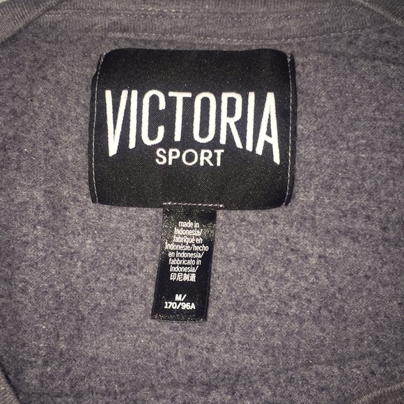 A very comfy Victoria Sport long sleeve !!!:)) - Picture 4 of 5